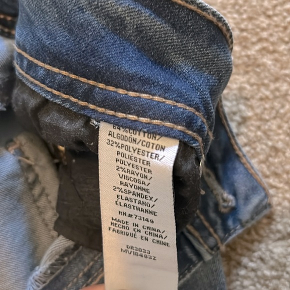 One 5 One Denim Jean Flower Embroidery and fringe at hem - Picture 11 of 11